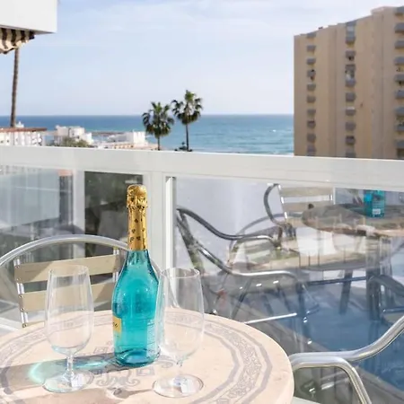 Primera Linea Playa 1 Benalmadena, Puerto Marina Edificio Diana1 Apartment *